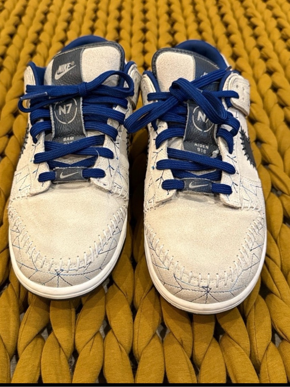Mens Nike Dunk Low Sneakers - Size 8.5